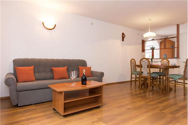 Apartment A3, for 5 persons