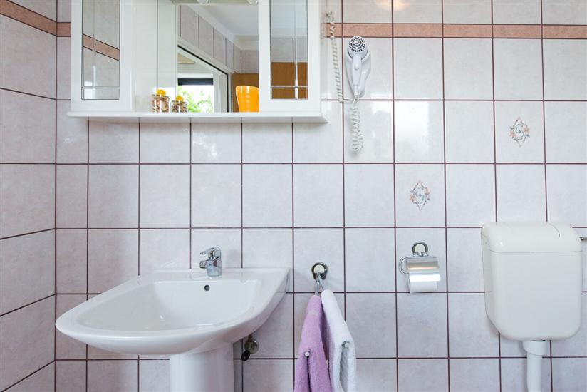 Apartment A3, for 5 persons