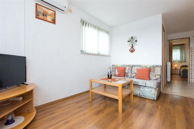 Apartment A4, for 4 persons