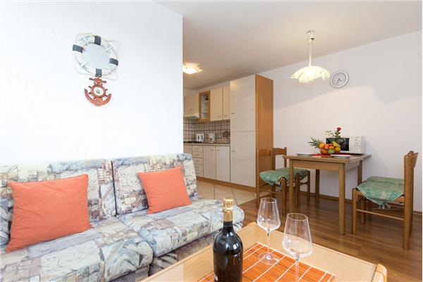 Apartment A4, for 4 persons