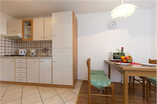 Apartment A4, for 4 persons