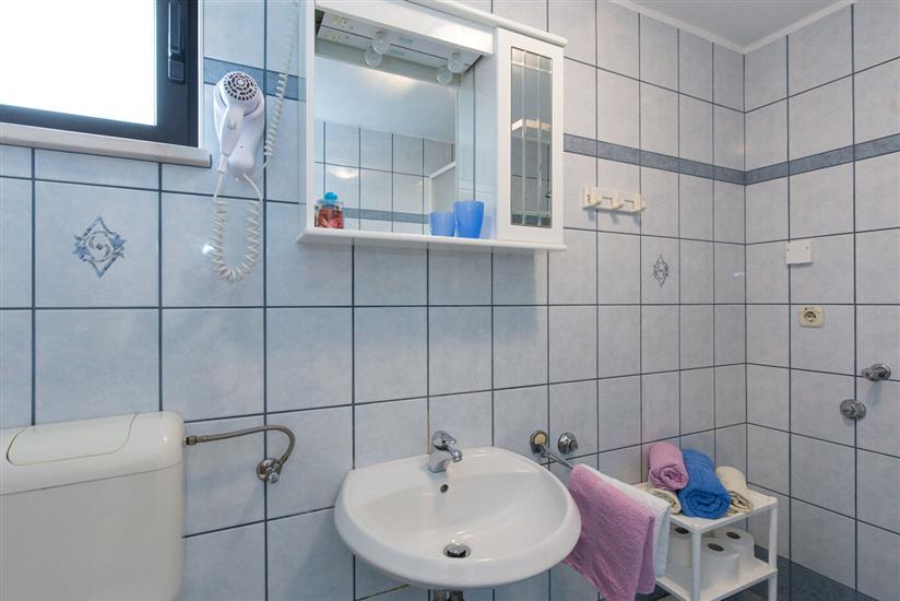 Apartment A4, for 4 persons