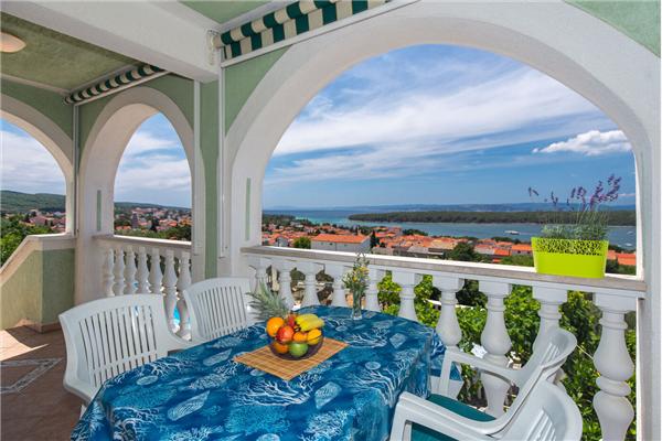 Apartment A2, for 4 persons