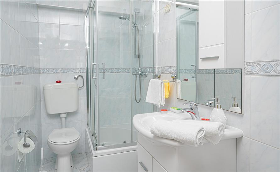 Lägenhet A4, för 6 personer