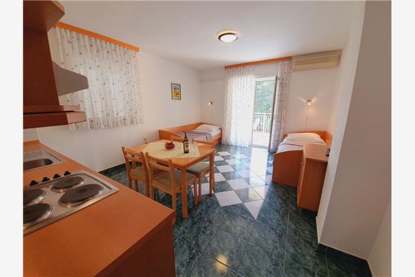 Apartment A4, for 4 persons