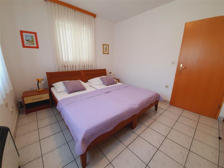 Apartment A4, for 4 persons