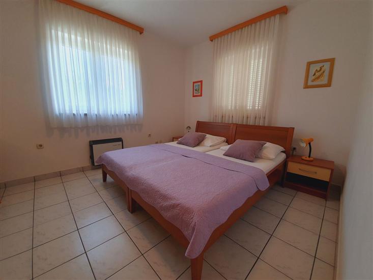 Apartment A4, for 4 persons