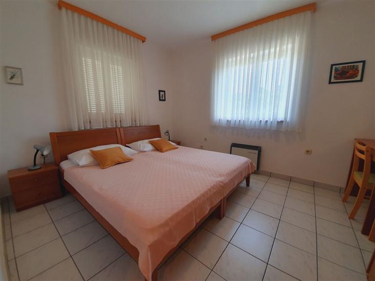 Apartment A6, for 4 persons