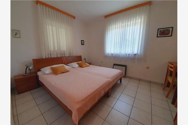 Apartment A6, for 4 persons