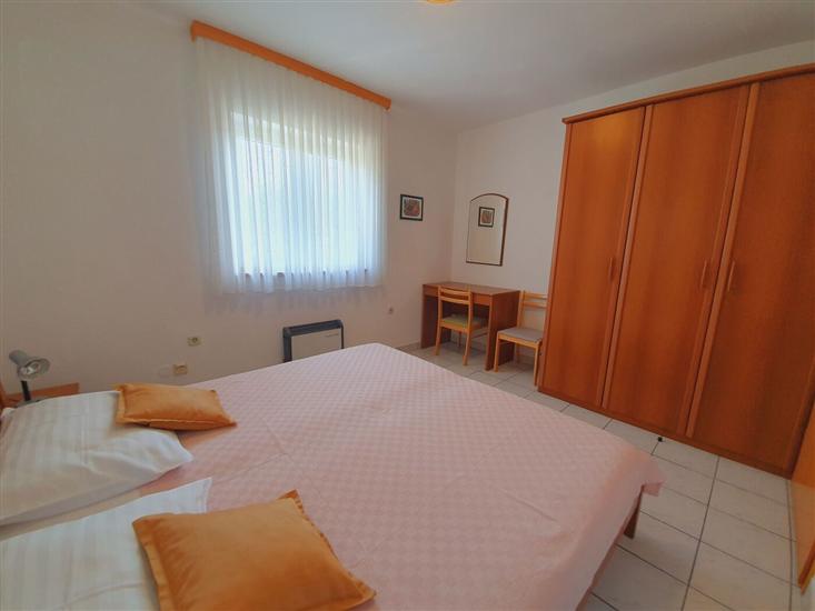 Apartment A6, for 4 persons