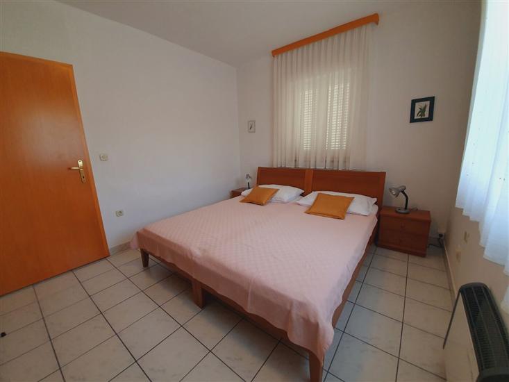 Apartment A6, for 4 persons