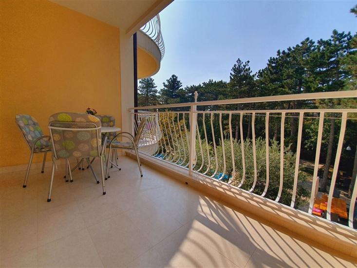 Apartment A6, for 4 persons