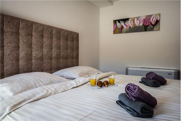 House K1, for 10 persons