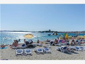 Privat boende med pool Šibeniks Riviera,BokapoolFrån 171 €