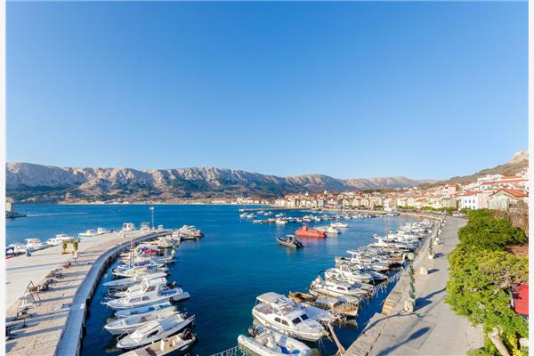 Apartment A1, for 5 persons