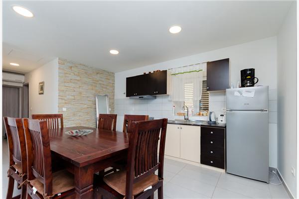 Apartment A1, for 5 persons