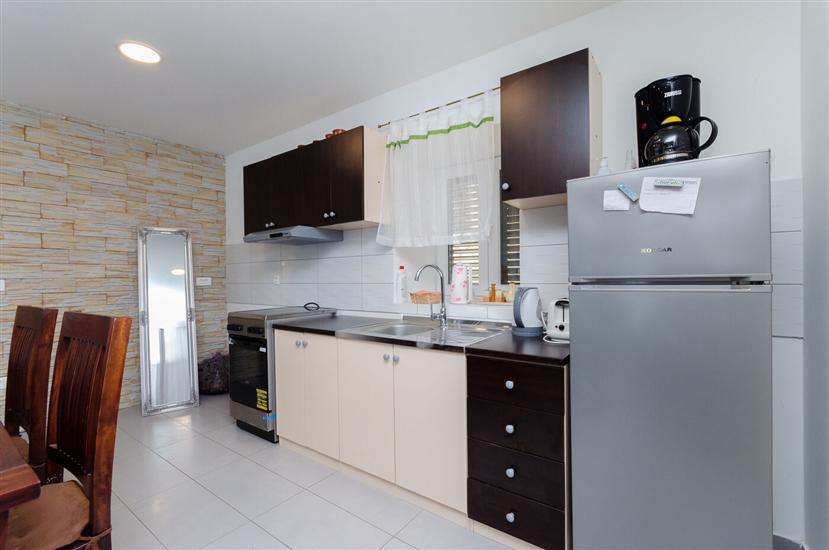 Apartment A1, for 5 persons