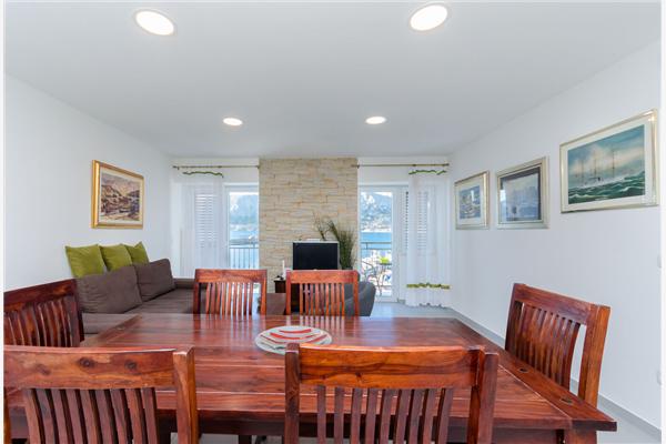 Apartment A1, for 5 persons