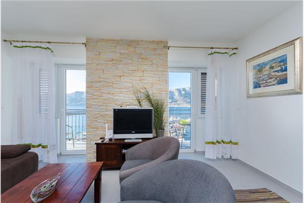 Apartment A1, for 5 persons