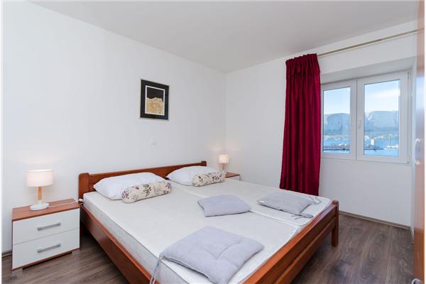 Apartment A1, for 5 persons