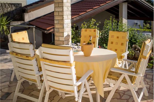 Apartment A1, for 6 persons