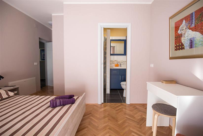 Apartment A1, for 6 persons