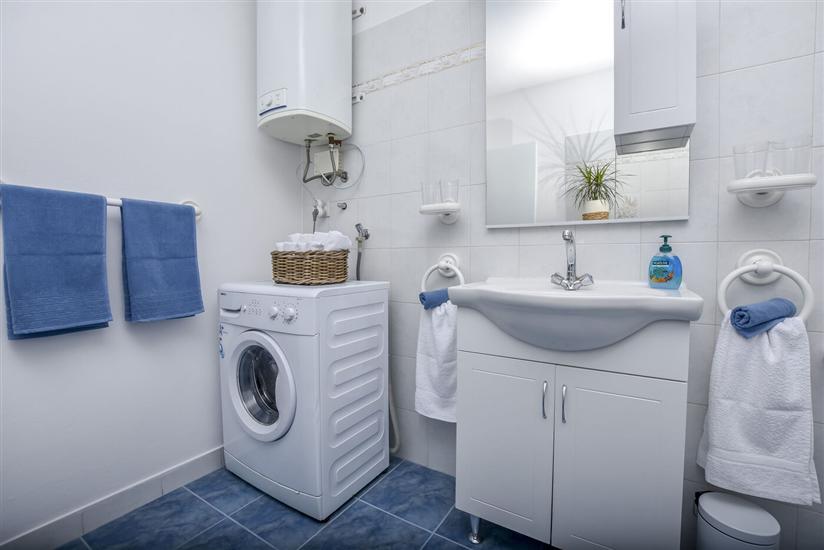 Apartment A1, for 7 persons