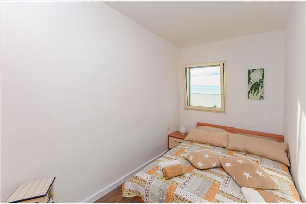 Apartment A1, for 5 persons