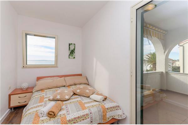 Apartment A1, for 5 persons