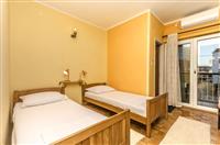 Room S2, for 2 persons