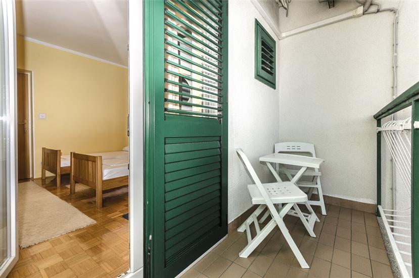 Room S2, for 2 persons