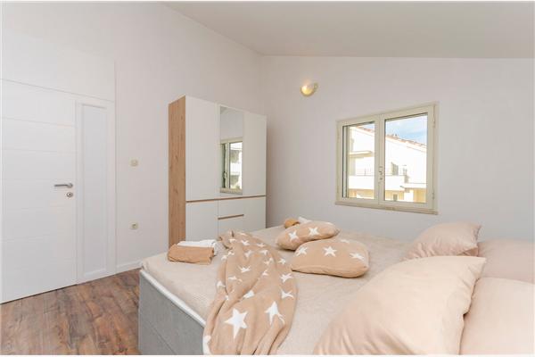 Apartment A4, for 5 persons