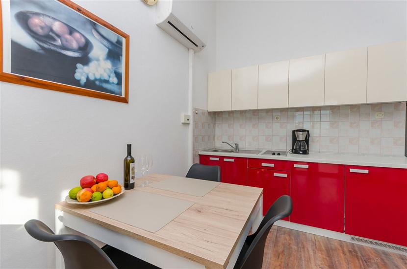 Apartment A4, for 5 persons