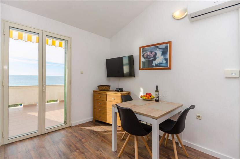 Apartment A4, for 5 persons