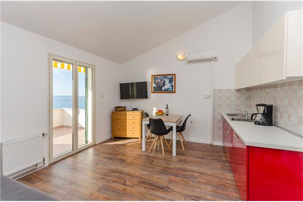 Apartment A4, for 5 persons