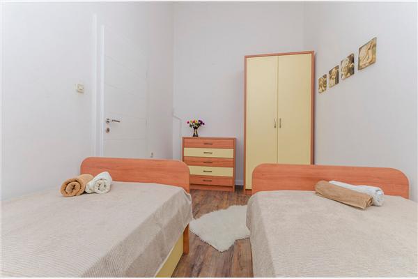 Apartment A4, for 5 persons