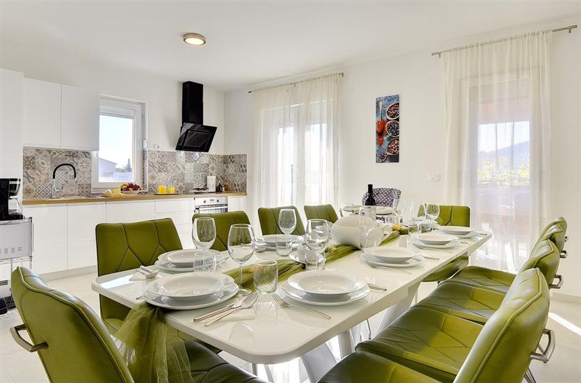 House K1, for 10 persons