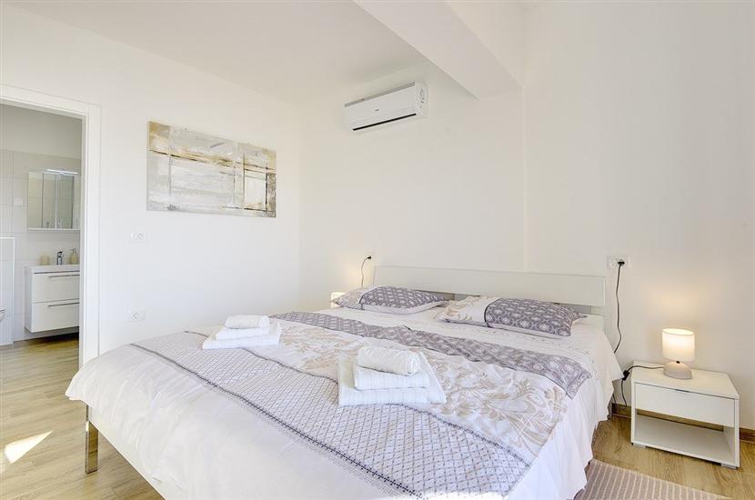 House K1, for 10 persons