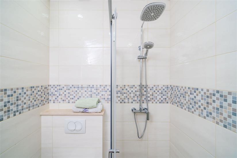 Apartman A1, na 6 osebe