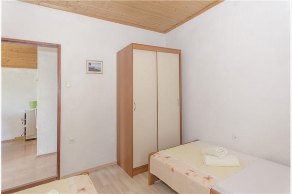 Apartment A1, for 5 persons