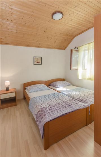 Apartment A1, for 5 persons