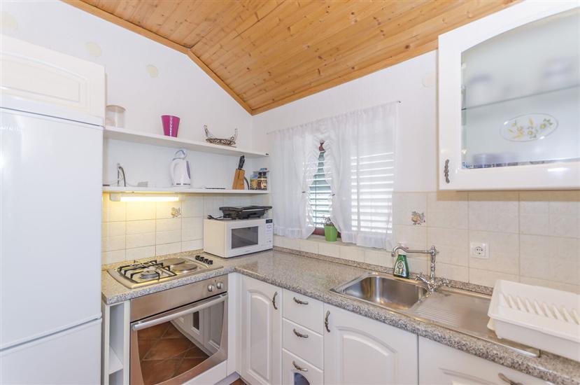 Apartment A2, for 3 persons