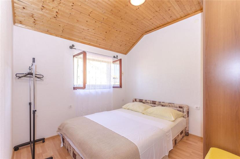 Apartment A2, for 3 persons