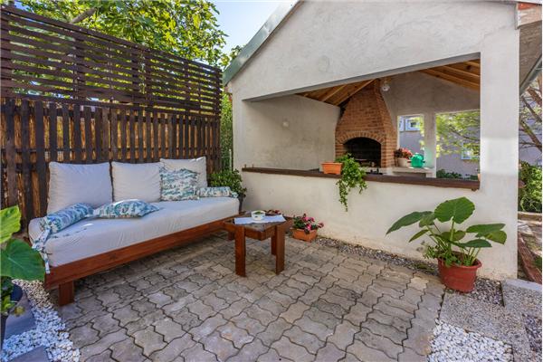 House K1, for 12 persons