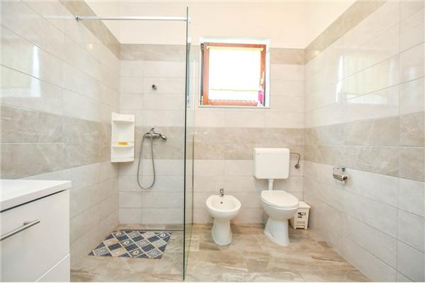 Apartment A1, for 5 persons