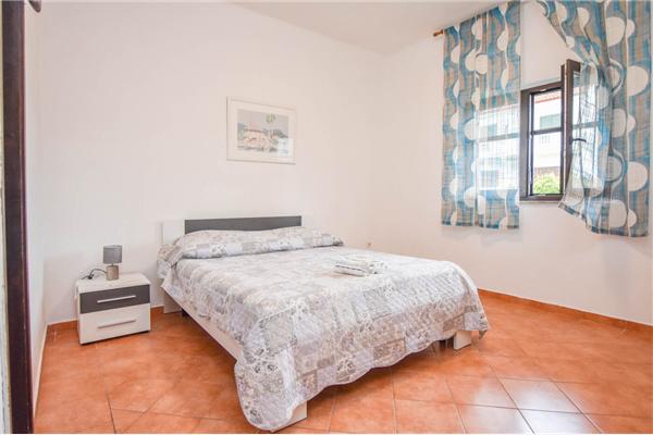 Apartment A1, for 5 persons