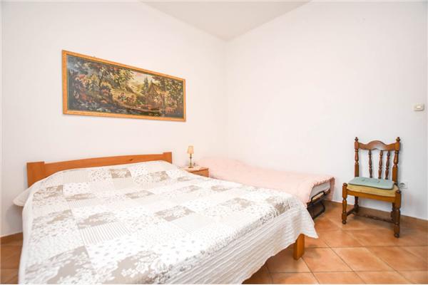 Apartment A1, for 5 persons