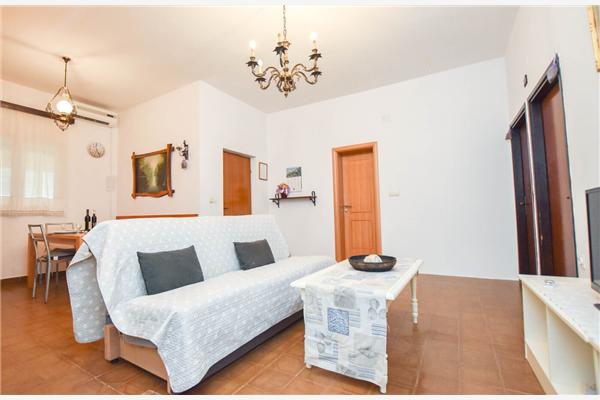 Apartment A1, for 5 persons
