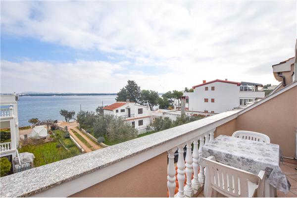 Apartment A2, for 3 persons