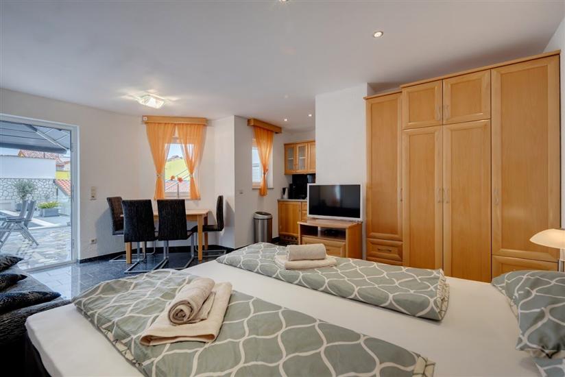 Apartment A1, for 2 persons